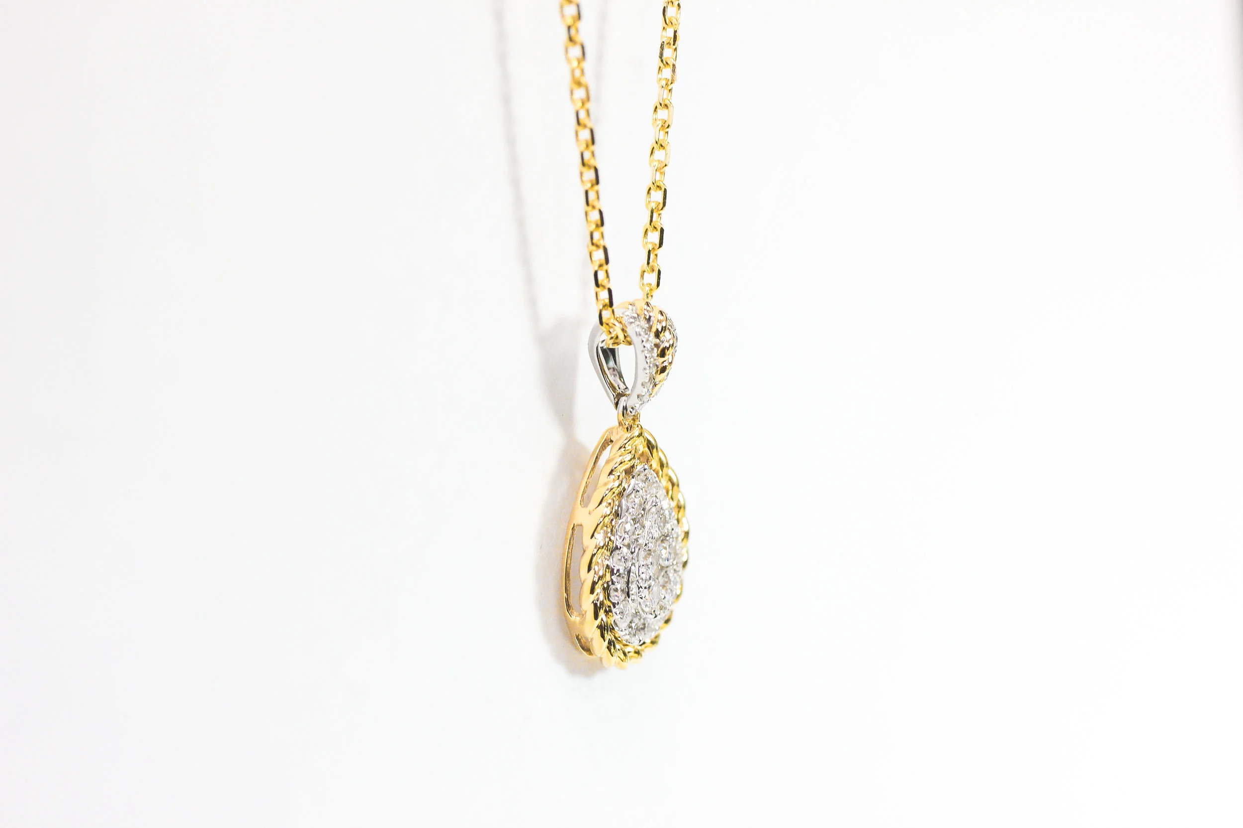 PEN8998Jewely_after.jpg