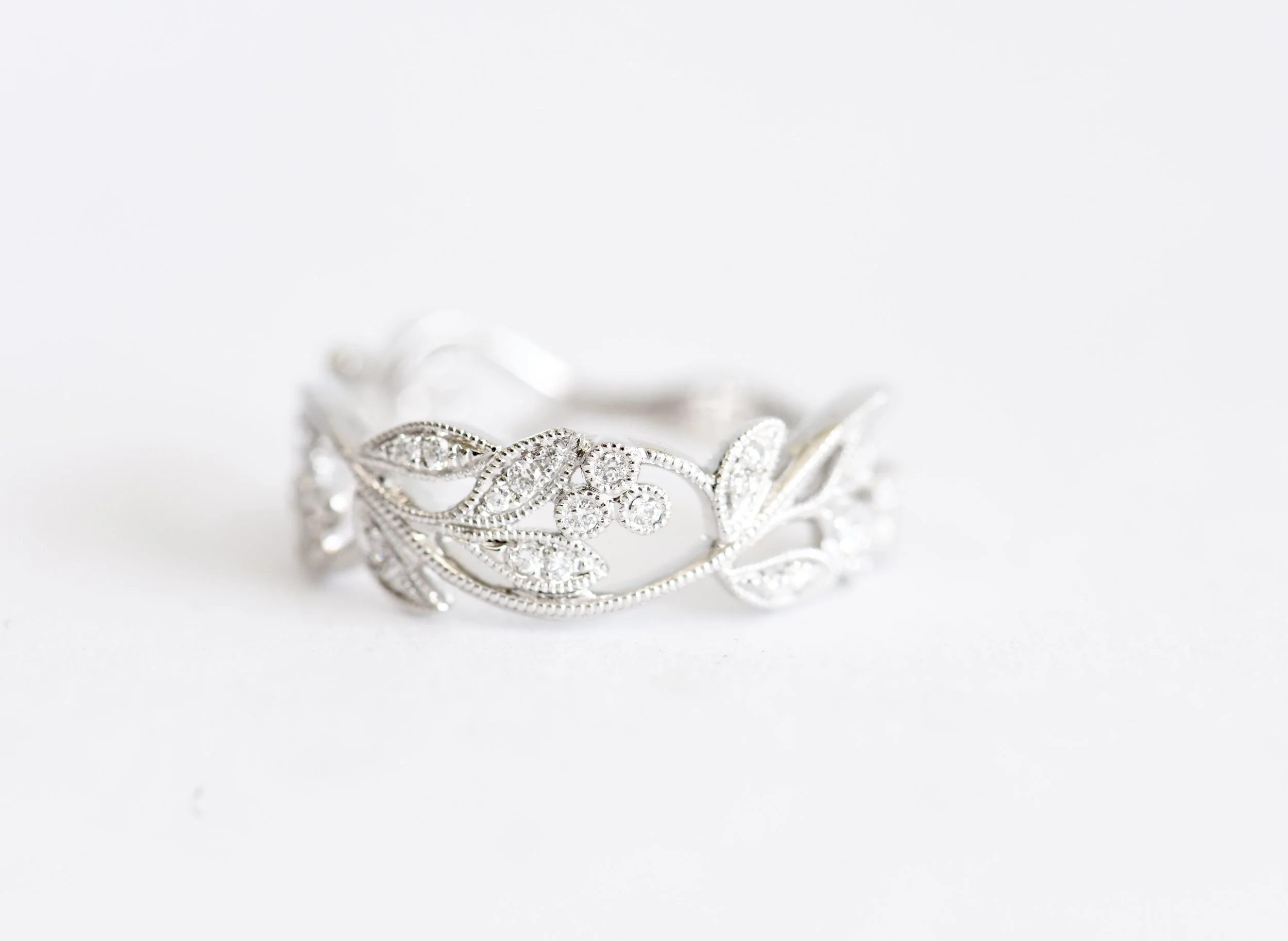 Wide Leaf Wrapping Ring