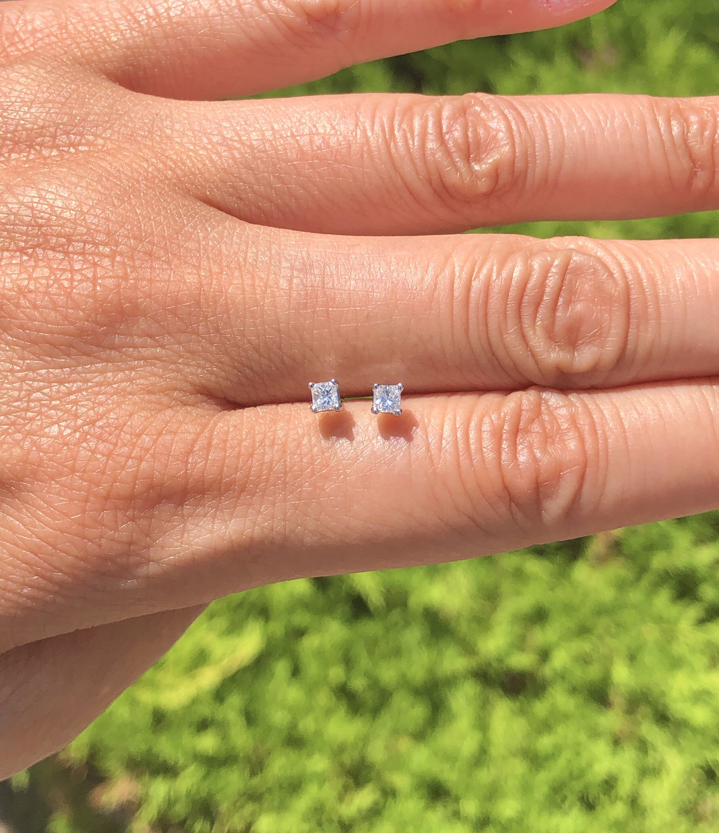 Princess cut shape diamond stud earring