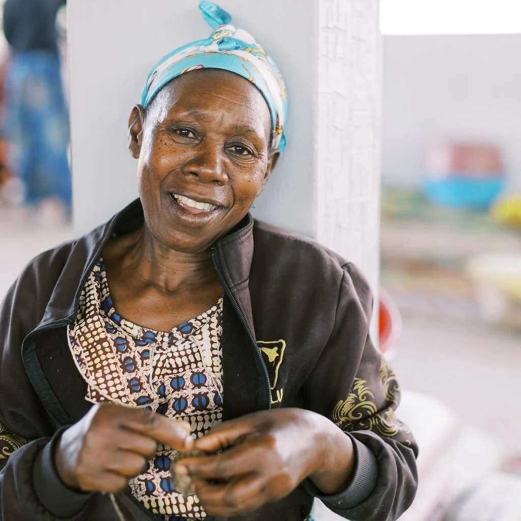 From the Central Highlands of Madagascar to Northern Rwanda, every strand tells a story. 

Our Wild Borocera Silk begins in Madagascar, where women spin the fiber into a single ply on drop spindles. Those single plies are then imported into Rwanda, w