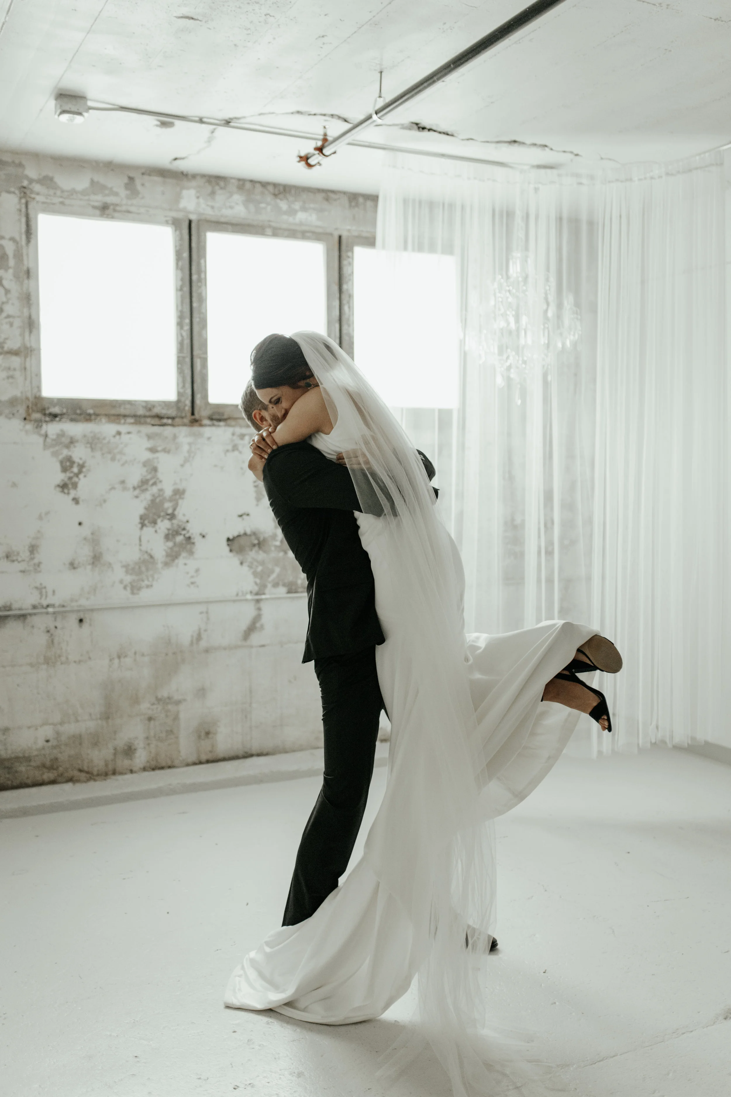 Redden Photography, Redden Wood, The St. Vrain, Madeline Rose Designs, Dashwood Floral, Brindle and Oak, Rocky Mountain Bride, Clancey James Photography, Clancey James Creative, Clancey, Jaicee Morgan, Lindy Copeland, Lindsey Boluyt, Maddie Mae, Mad…