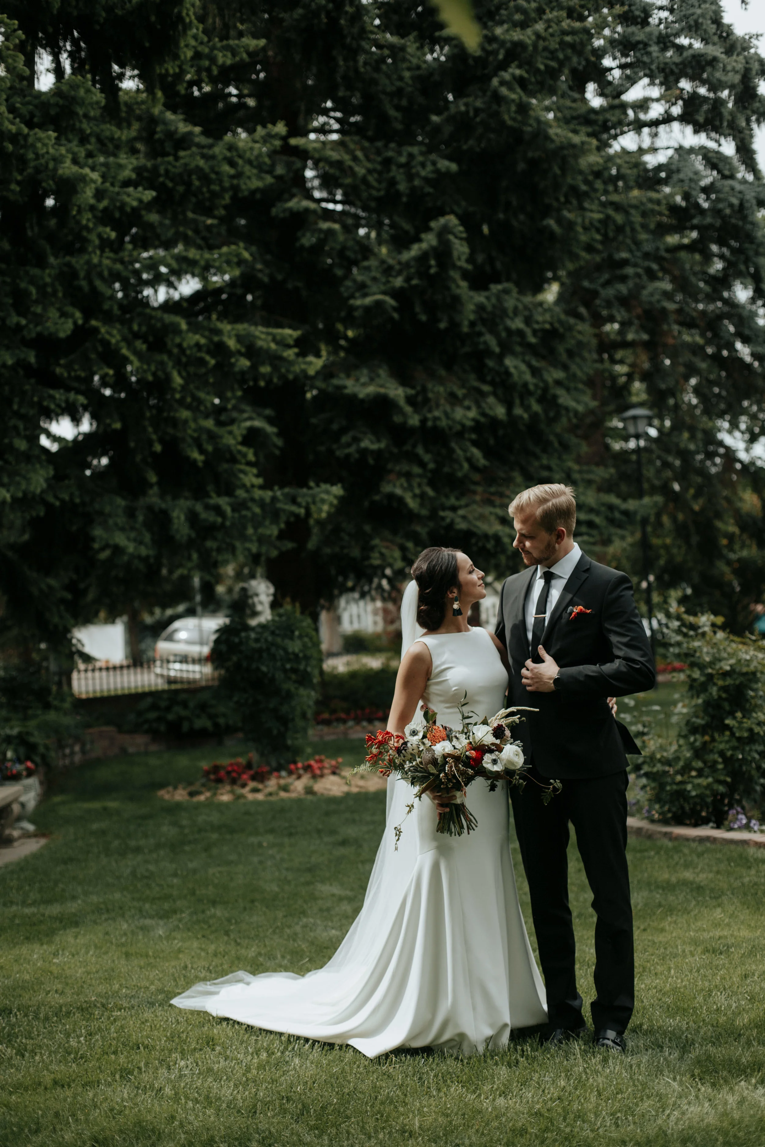 Redden Photography, Redden Wood, The St. Vrain, Madeline Rose Designs, Dashwood Floral, Brindle and Oak, Rocky Mountain Bride, Clancey James Photography, Clancey James Creative, Clancey, Jaicee Morgan, Lindy Copeland, Lindsey Boluyt, Maddie Mae, Mad…