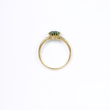 Europe, c. 1800-1913 Ring, demantoid garnet, set in gold V&A Museum