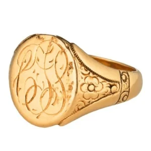 Victorian gold signet ring Image from 1stdibs