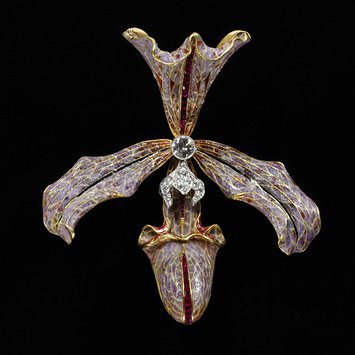 Belgium, c. 1905-1907 Hair ornament, gold, plique-a-jour enamel, diamonds and rubies V&A Museum