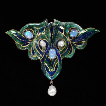 France, c. 1901 Brooch, enameled copper set with opals and pearls V&A Museum