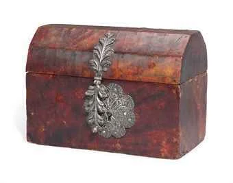 A SPANISH COLONIAL TORTOISESHELL AND SILVER MOUNTED DOMED CASKET 18th century Christie’s Sale 4607