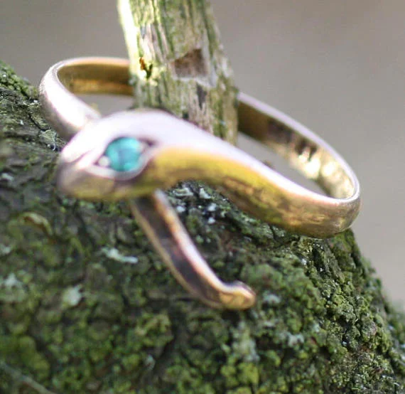 Antique 14k Gold Green Gem Snake Ring