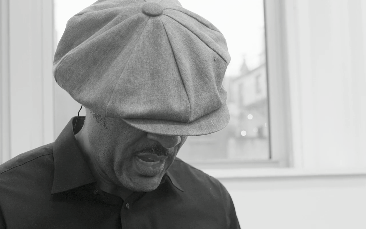 Ken Robinson as Donny Hathaway (Photo: Jerry Aquino)