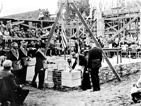 Chico Masons laying the first corner stone for Kendall Hall