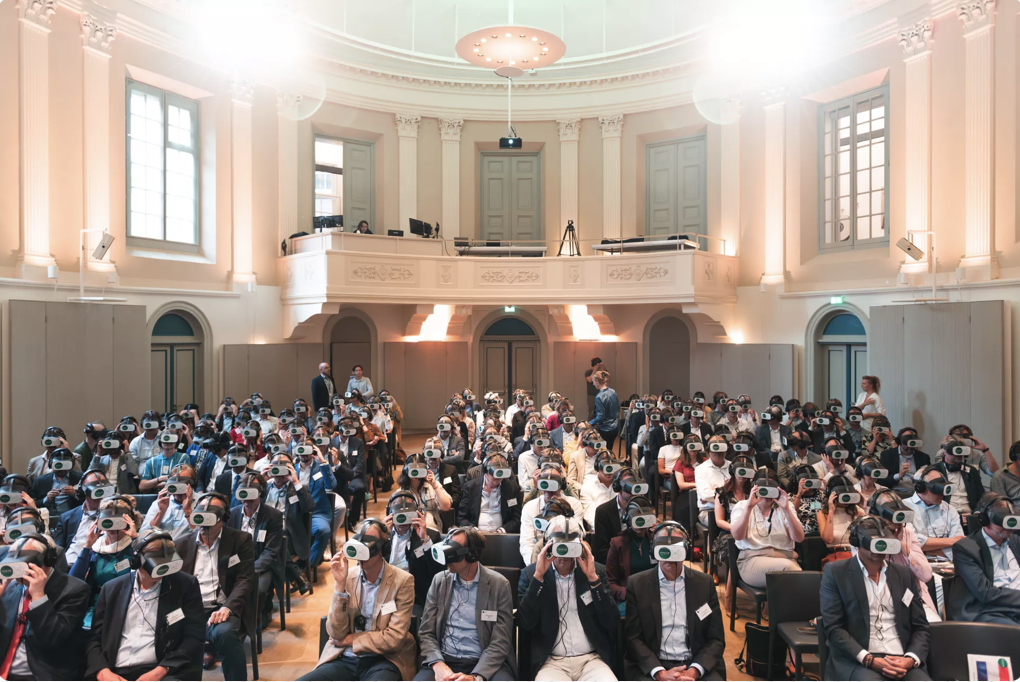 Launch our INSEAD XR - AVRIS 𝗜𝗺𝗺𝗲𝗿𝘀𝗶𝘃𝗲 𝗔𝗜 𝗟𝗲𝗮𝗿𝗻𝗶𝗻𝗴 Platform