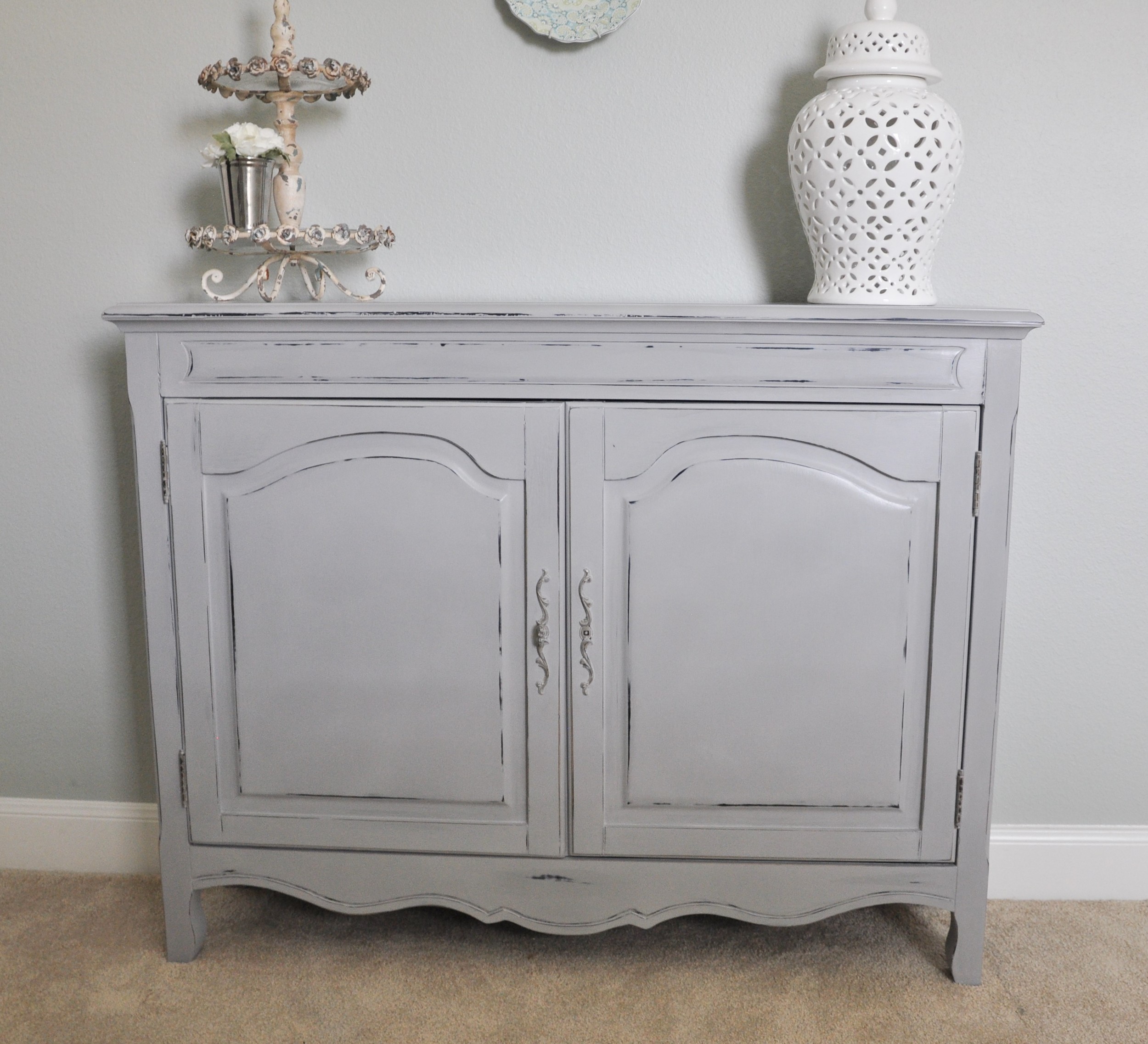 How to Use Waverly Chalk Paint and Wax
