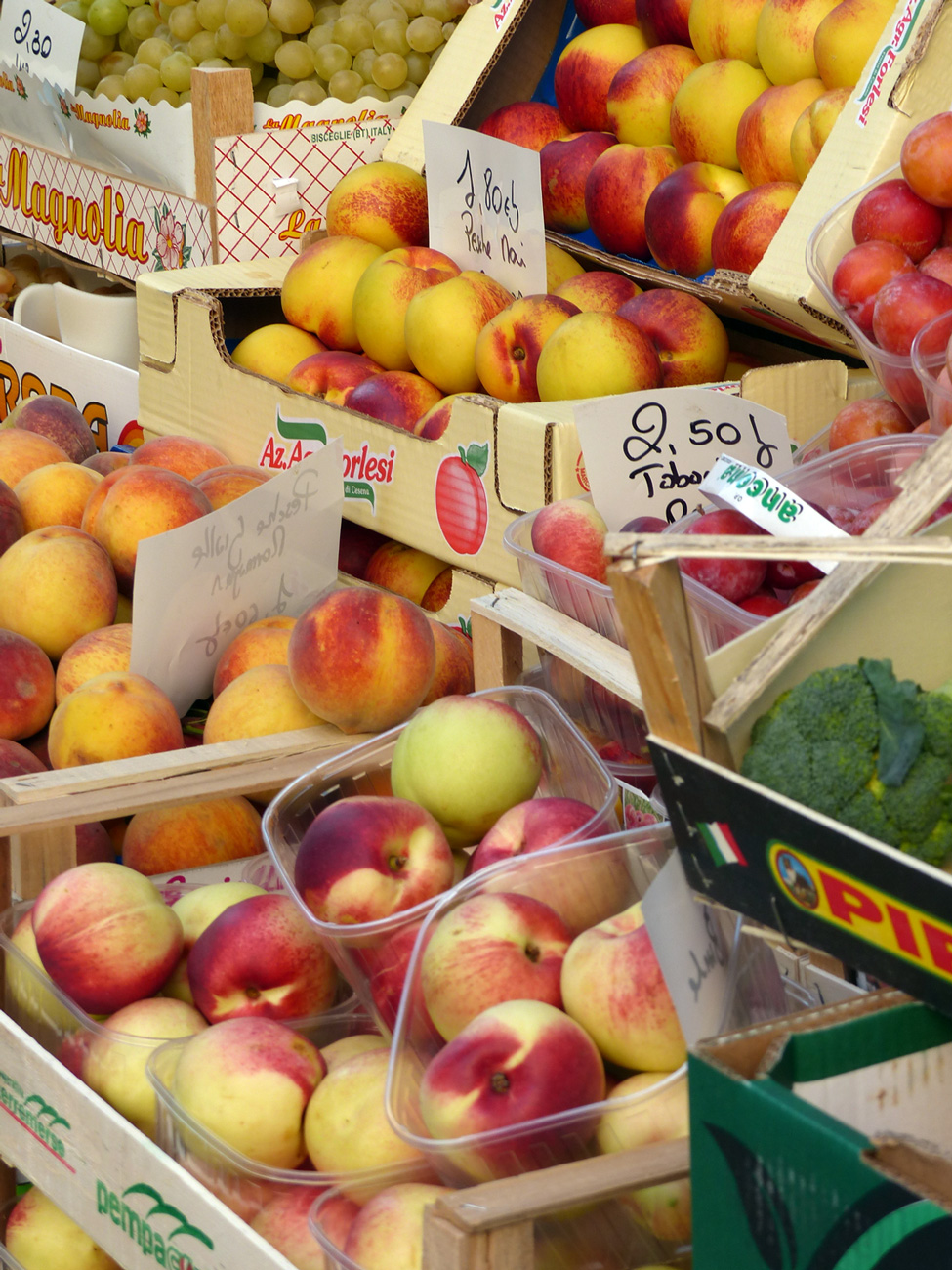 Your choice of fruit in Florence, Italy