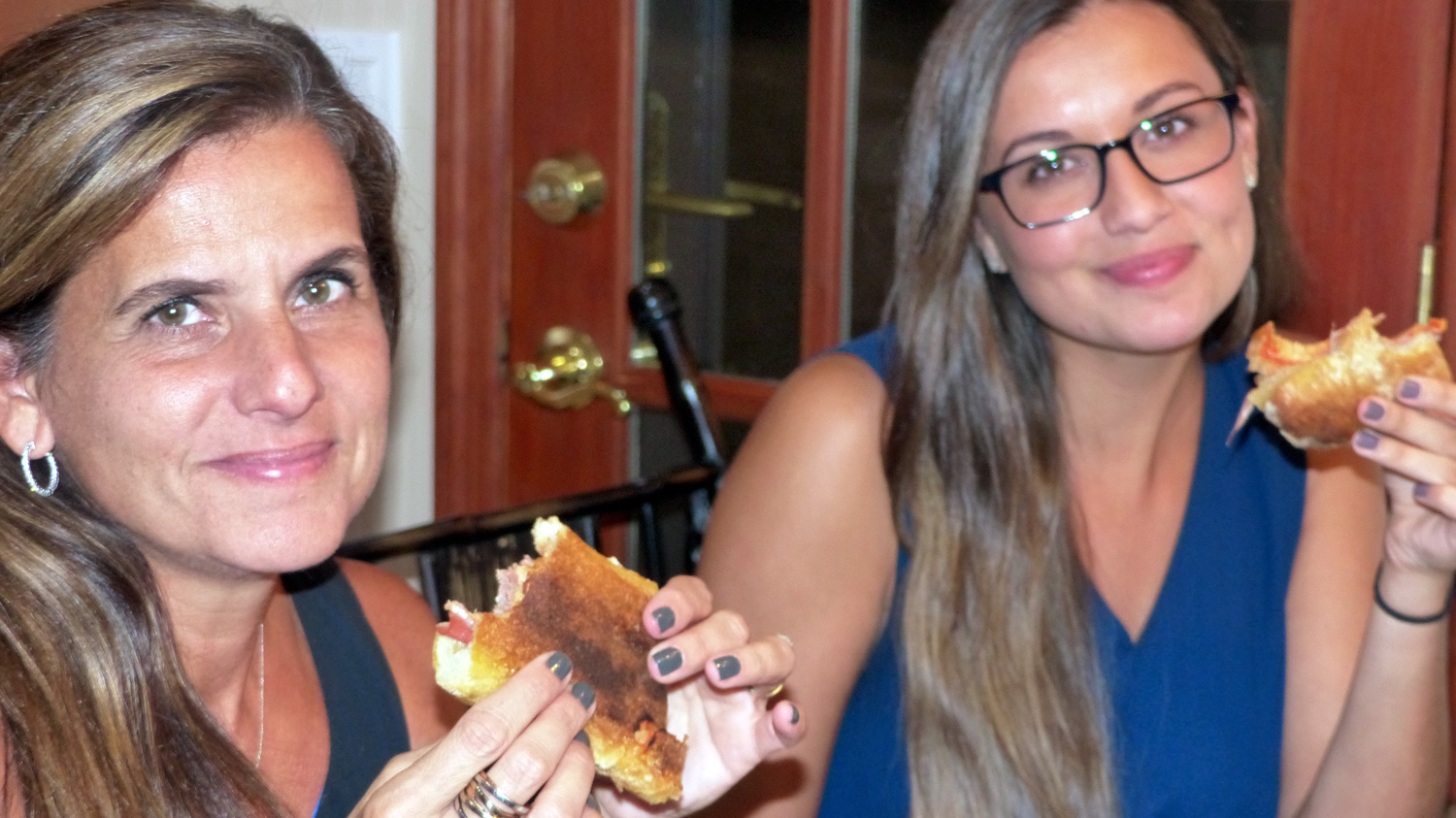 My sister, Jilly & niece, Gabrielle: Happy Customers !!