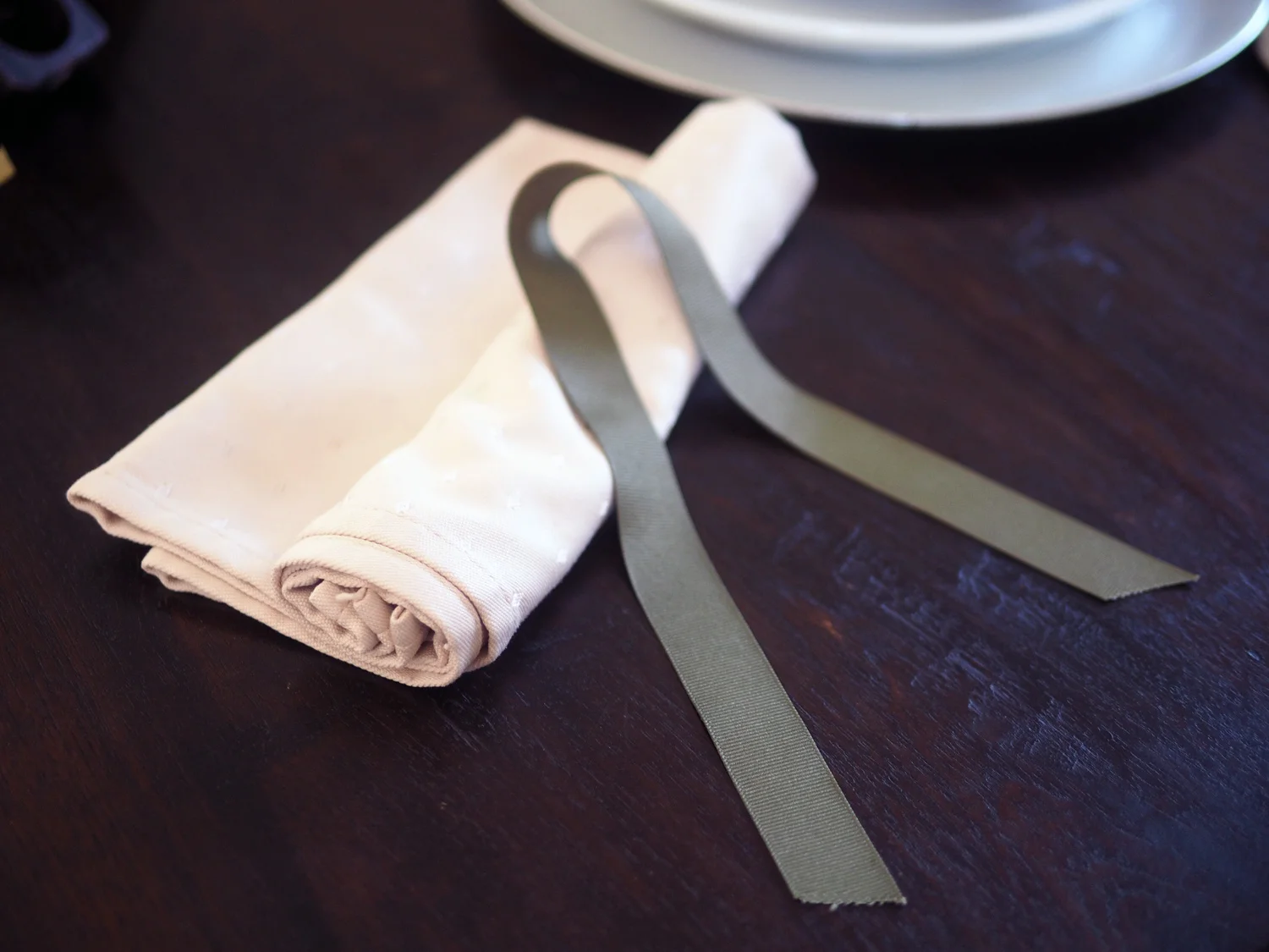 Roll the napkin