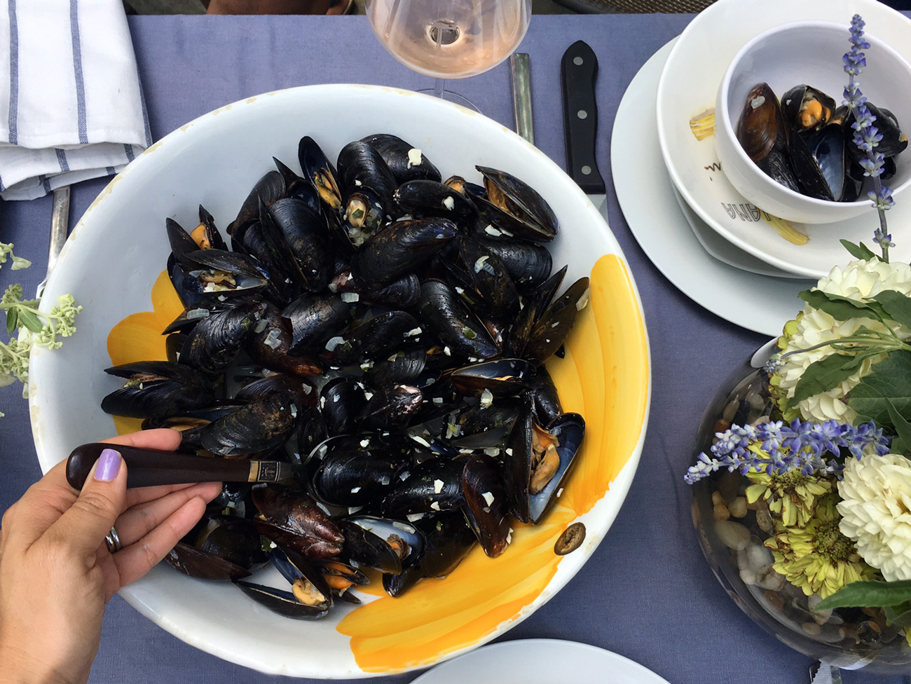Steamed mussels with herbs, garlic and wine.