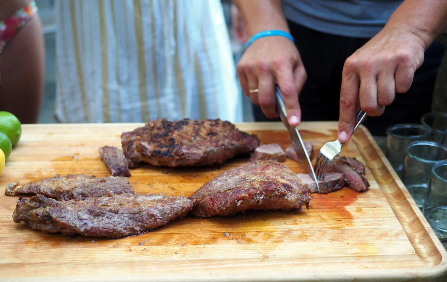 Presa Iberíca and Pluma Iberíca are pork should and end loin cuts from Iberíco pigs. The pork is marbled with flavorful fat that melts in your melt like no other. You can buy them these frozen only at Despaña SoHo .