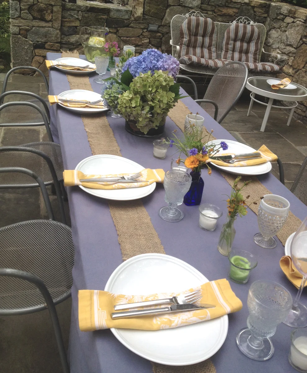 Blues and yellows keep it bright while the burlap keeps organic.