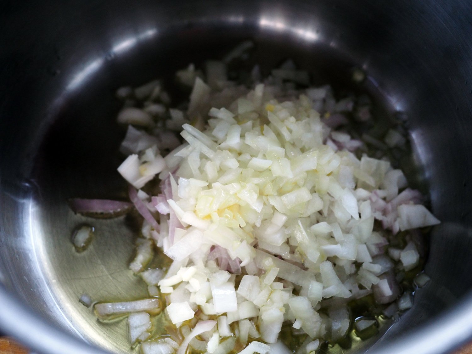 onions.in.pot.jpg