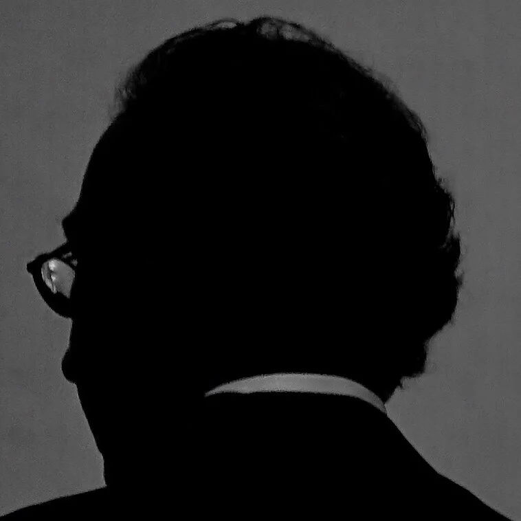 portrait_02_web.jpg