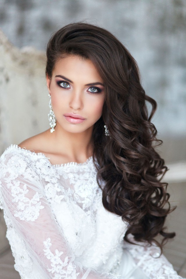 Nude-Bridal-Makeup-Idea..jpg
