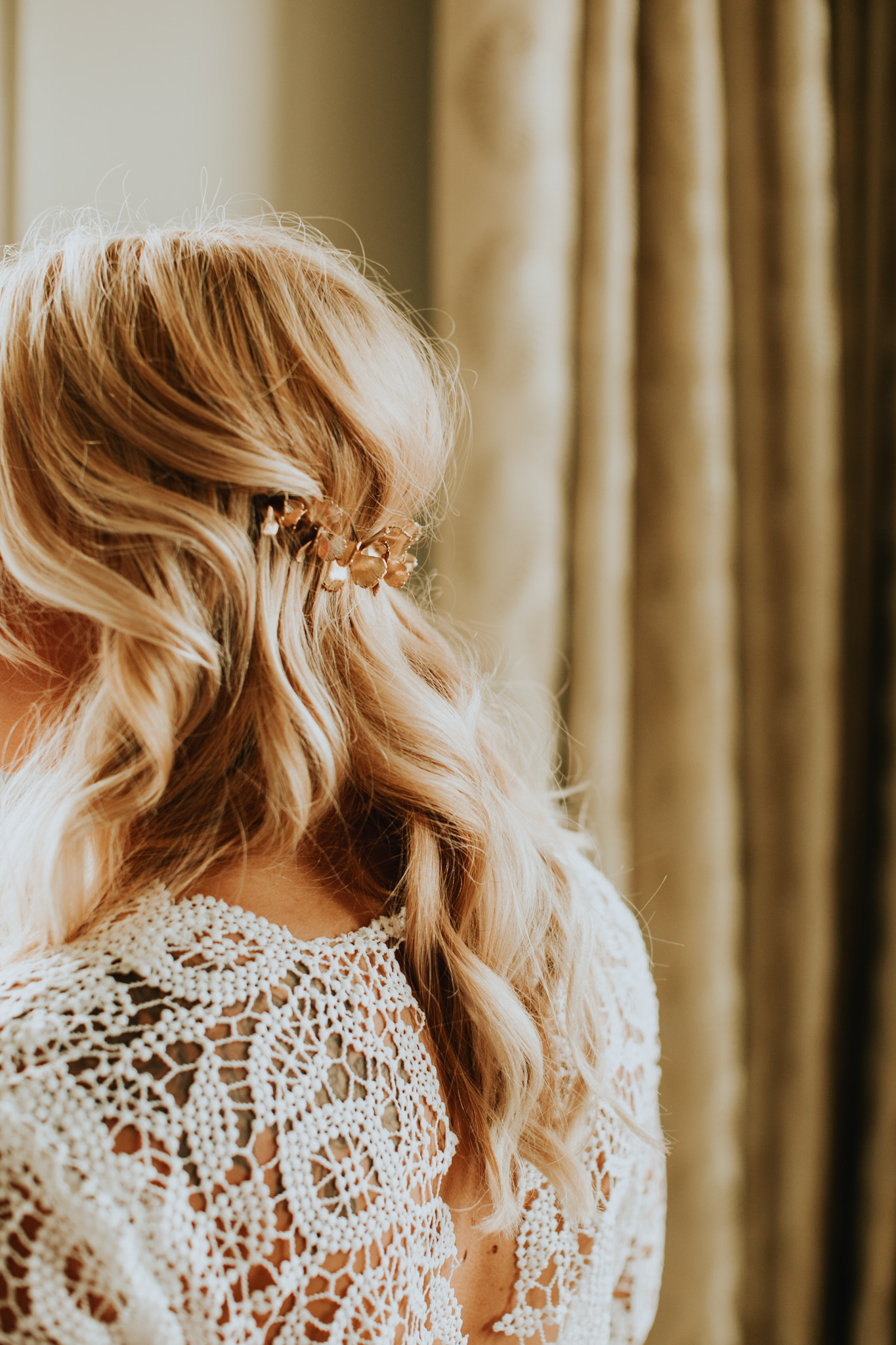 Lauren and Mike Getting Ready-91.jpg