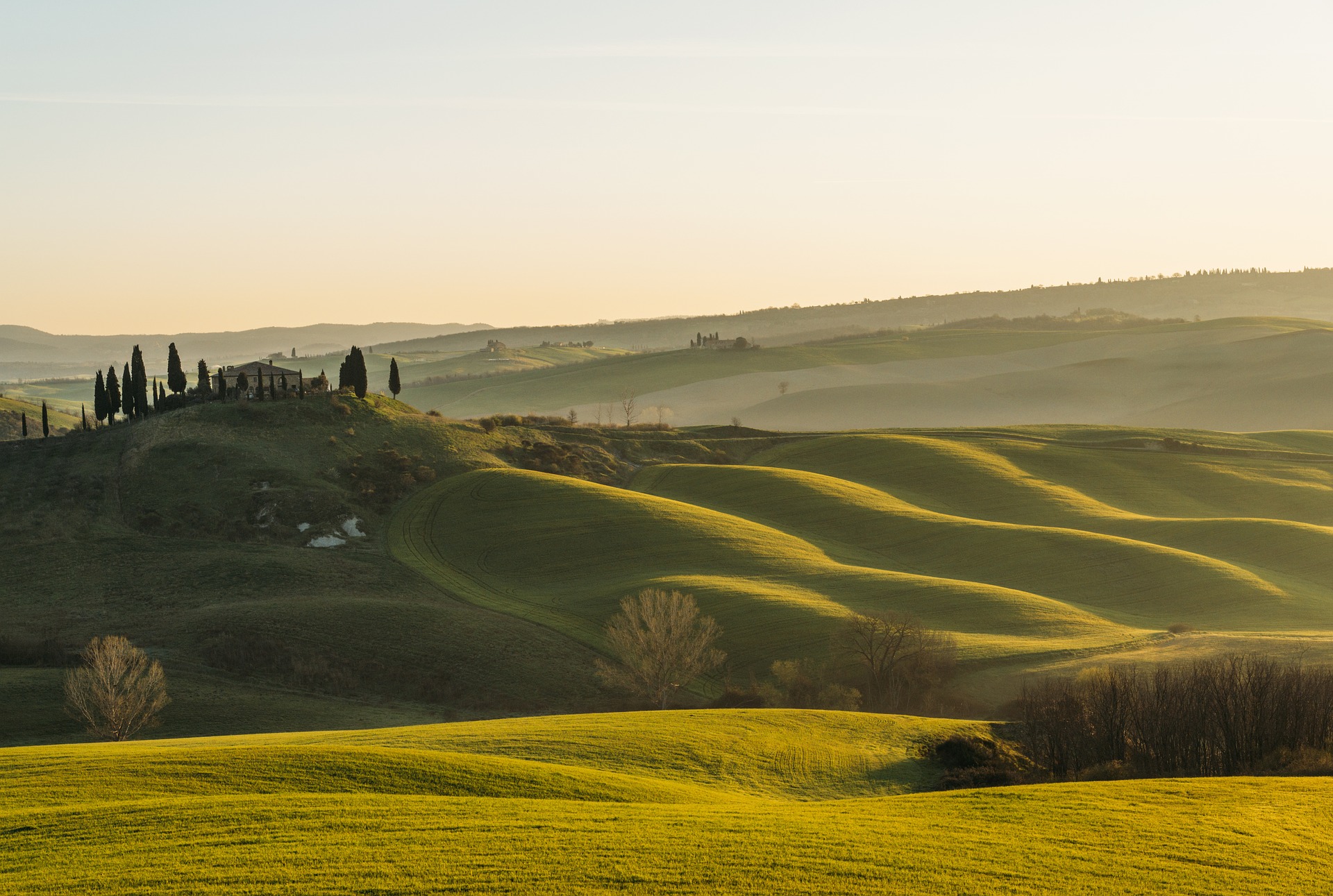 tuscany-1341536_1920.jpg