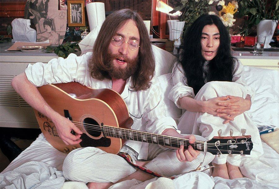 Lennon and Yoko.jpg