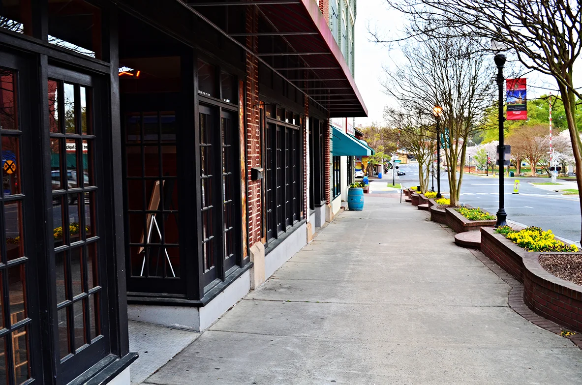 historic-downtown-belmont_25957319522_o.jpg