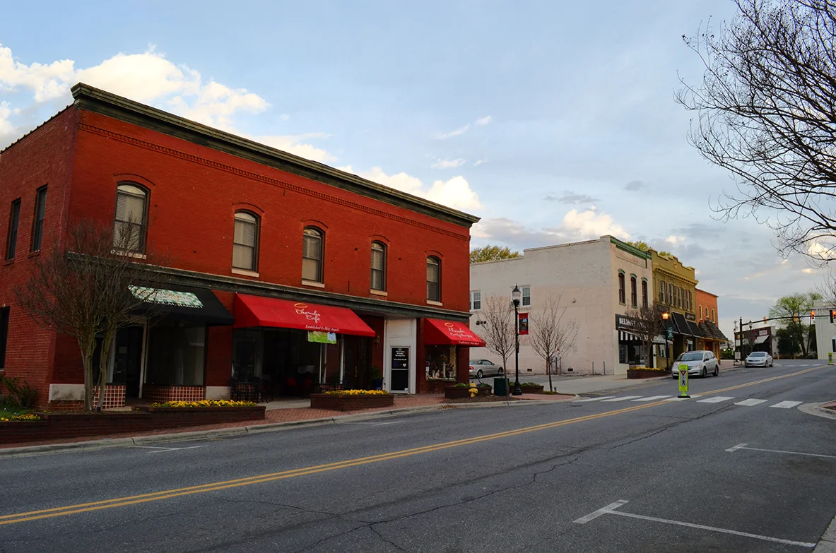 historic-downtown-belmont_26049839355_o.jpg