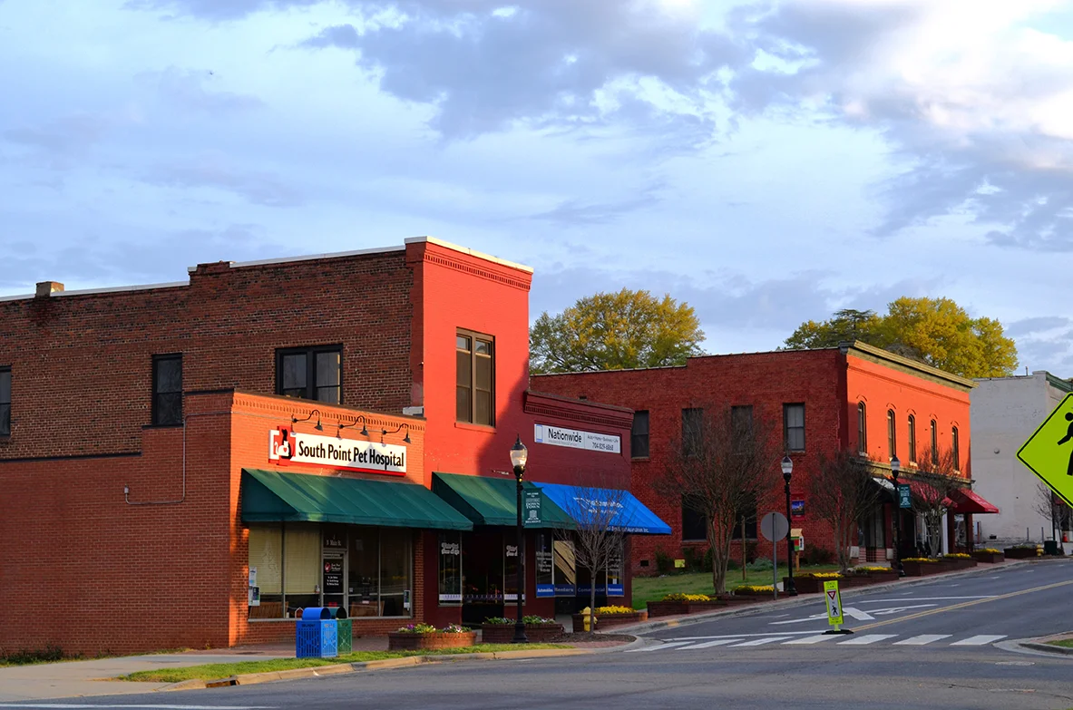 red-brick-buildings_25957301192_o.jpg