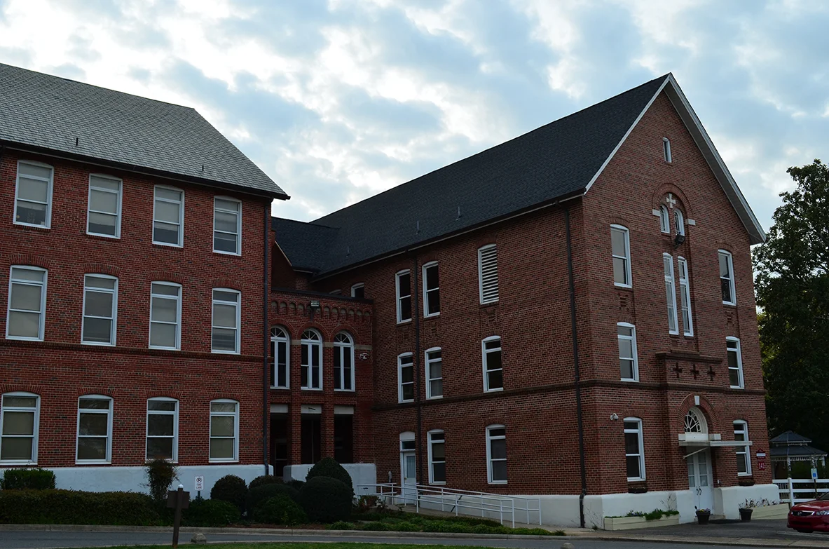 sacred-heart-campus_25447239243_o.jpg