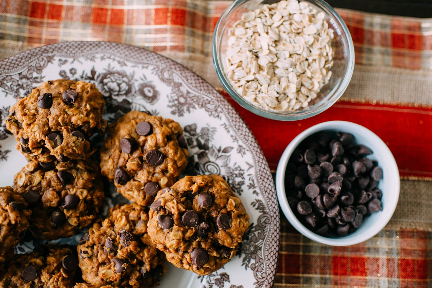 The SOFTEST Oatmeal Pumpkin Chocolate Chip Cookies