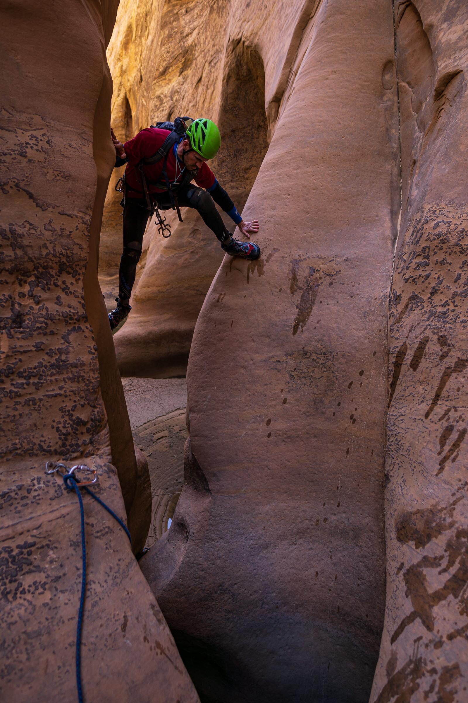 Climbing-over-hole-in-canyon.jpg