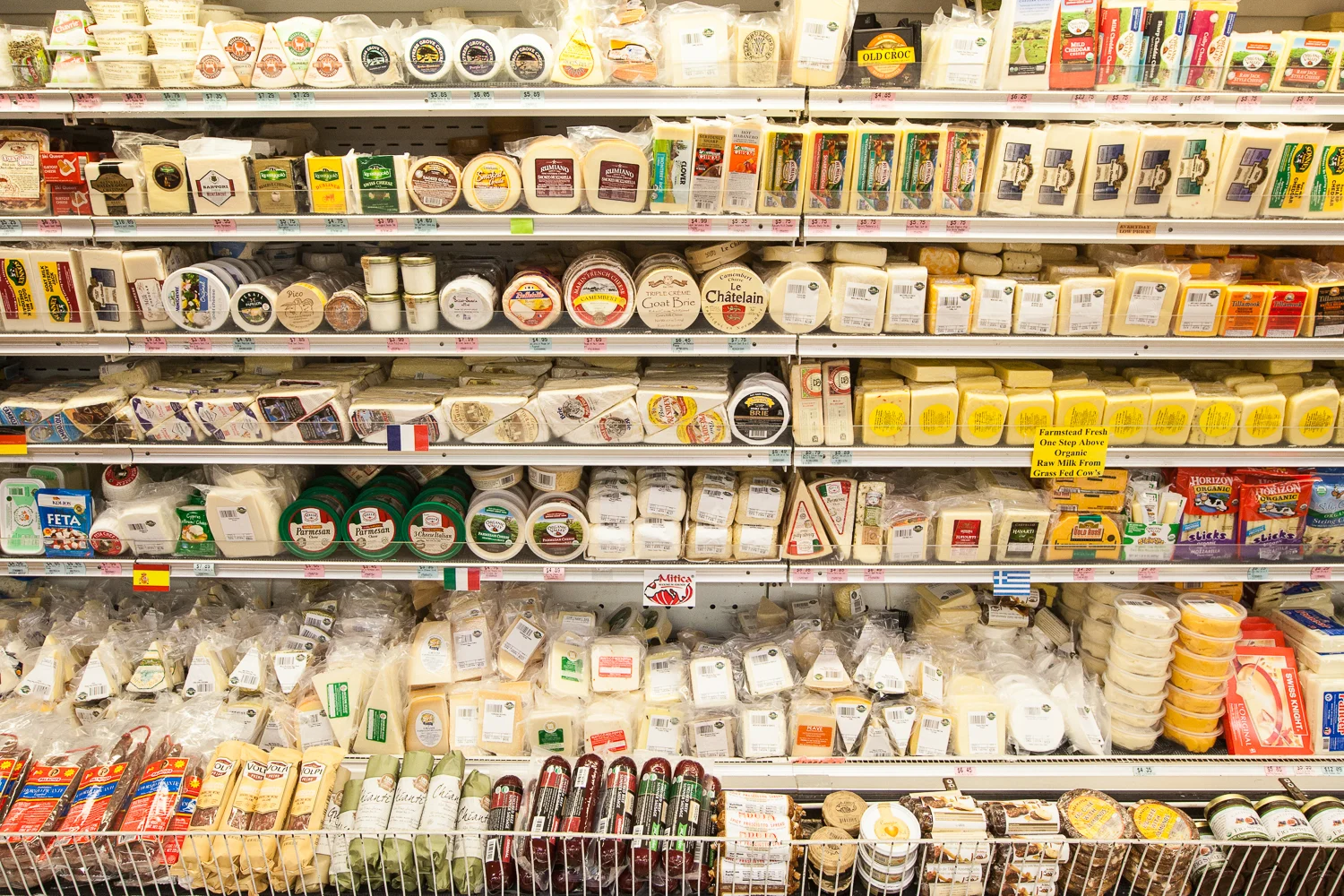 mana-foods-cheese-department-display-2.jpg