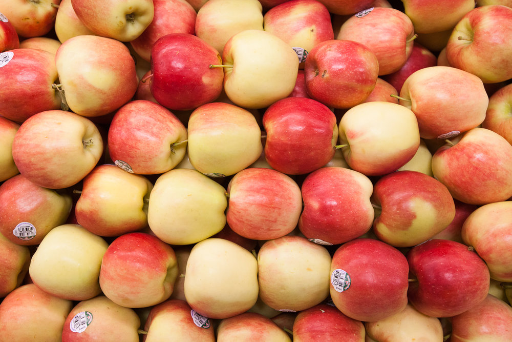 organic-apples-fruit-department-mana-foods-maui copy.jpg