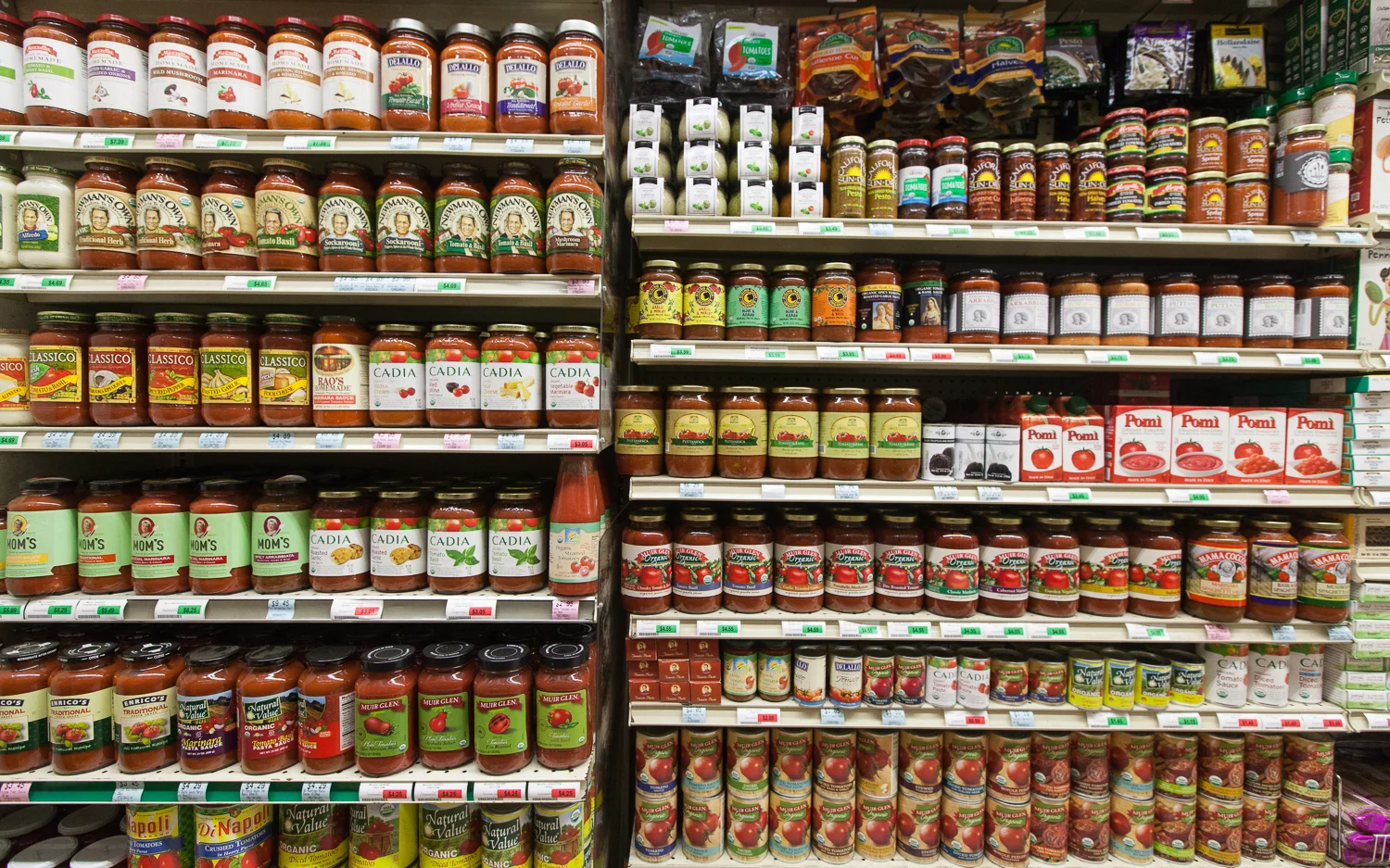marinara-sauce-pasta-section-mana-foods-grocery-paia-maui copy.jpg