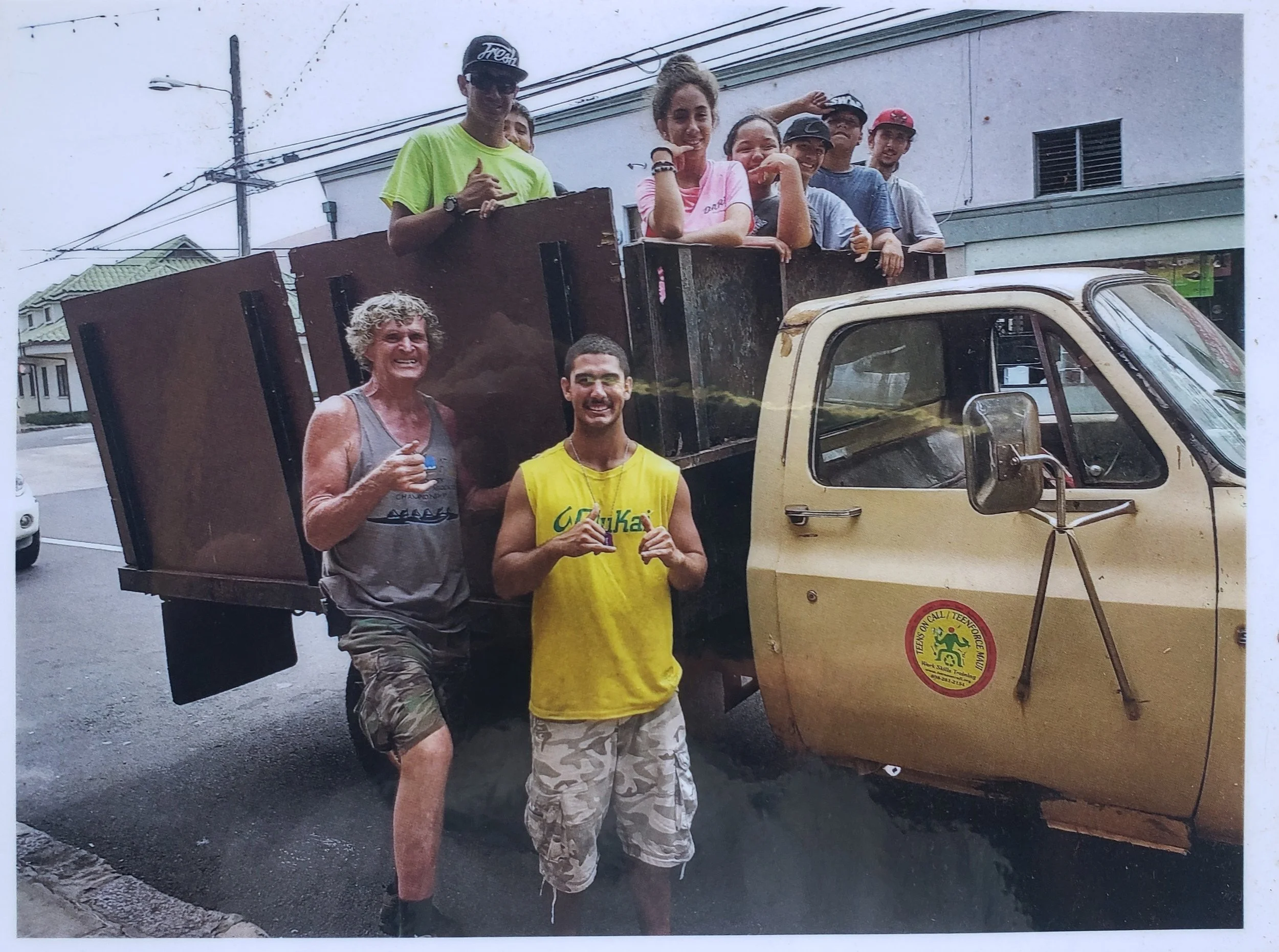 December's bag credit earnings will be donated to Paia-based Teens On Call program!