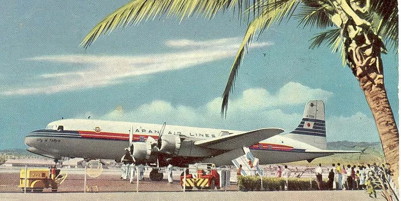 JAL postcard from the 1950s showing the DC-6.