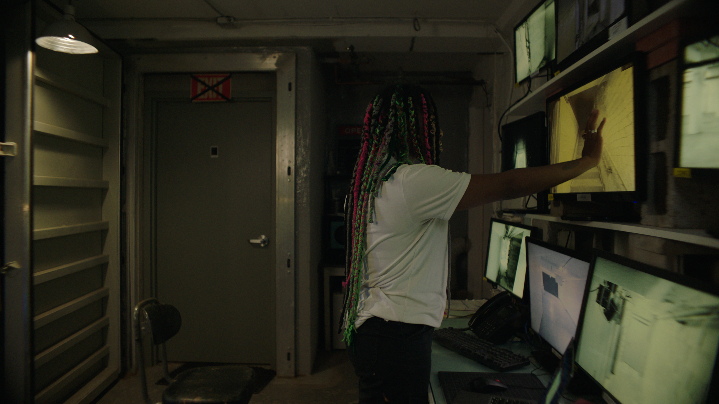 FOOTAGE.00_18_41_07.Still049 2.PNG