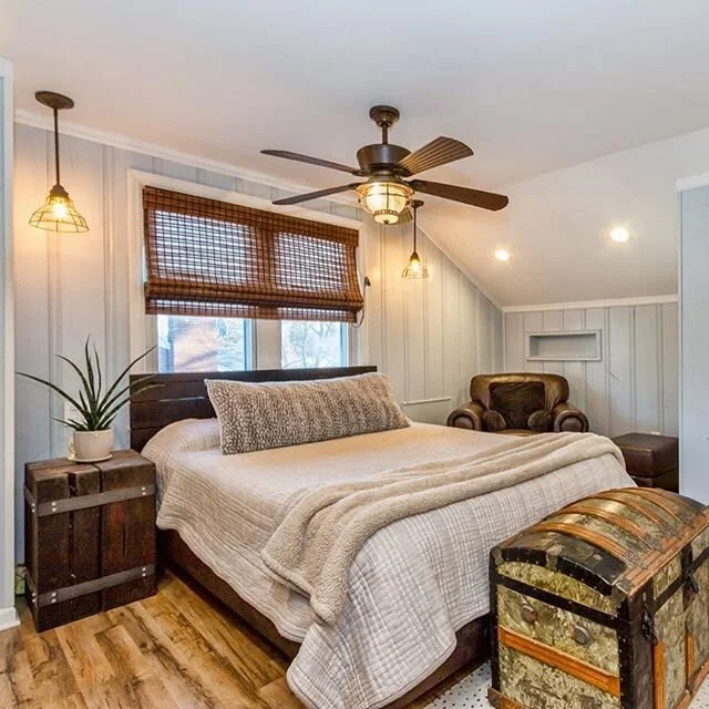 Found this gem in #dearborn last night.
.
.
.
.
.
#realestatephotography #realestatephoto #metrodetroitrealestate #realtor #dearbornmi #photographyforrealestate