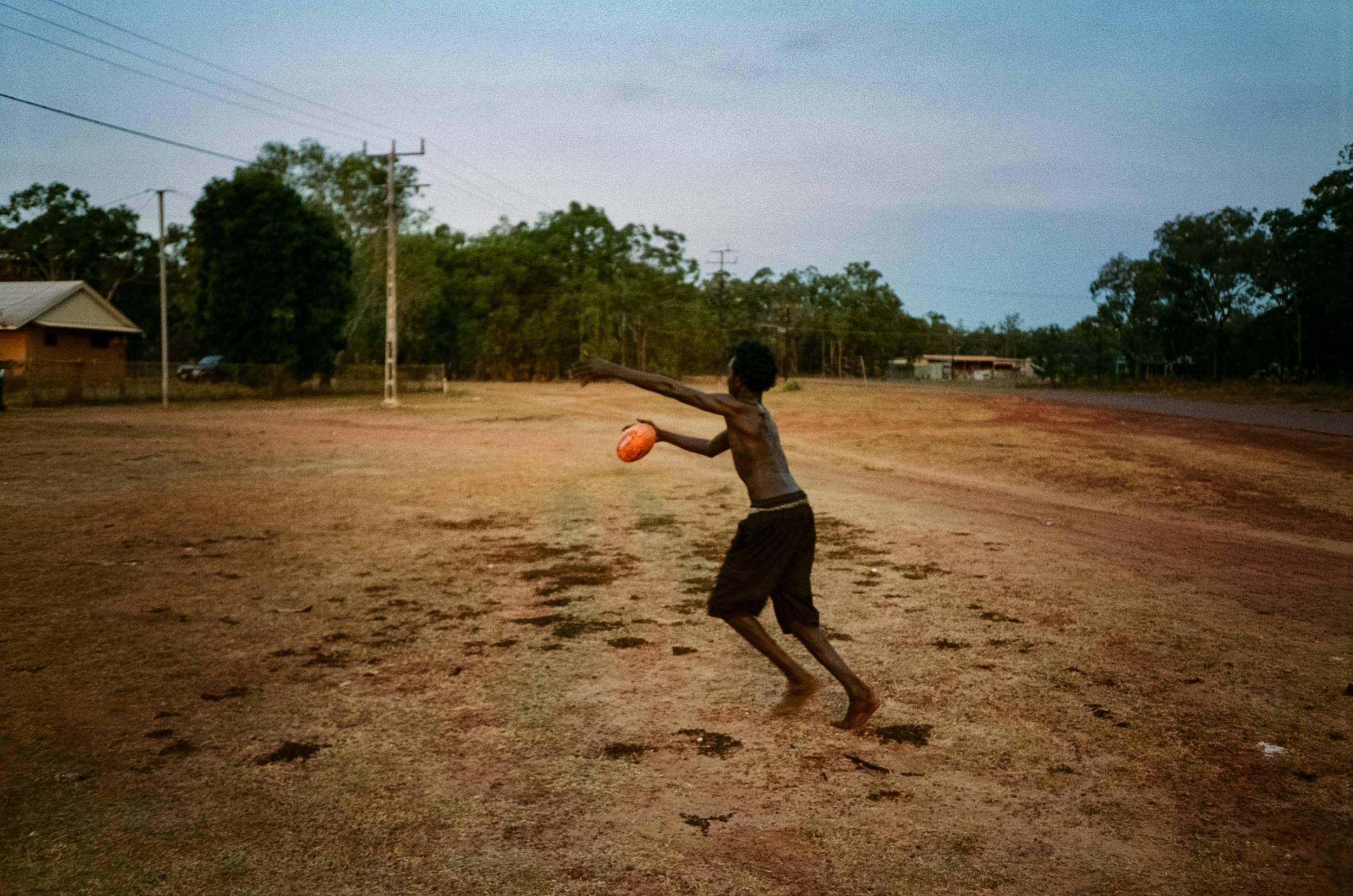  Life in a remote community.   Maningrida, Arnhem Land, NT 