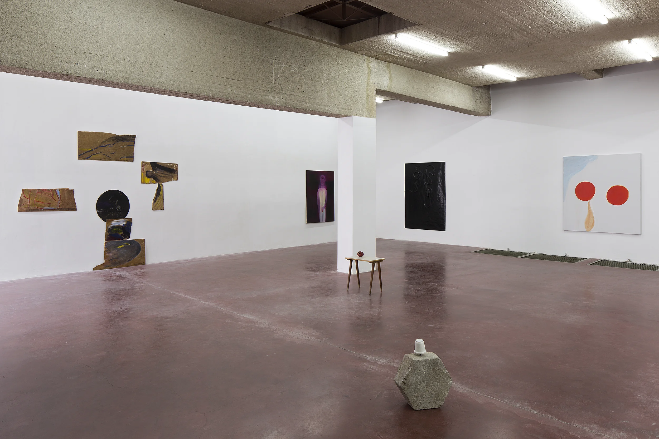 Les yeux seuls sont encore capable de pousser un cri - Group Show - Exhibition View - Floor - 1.jpg