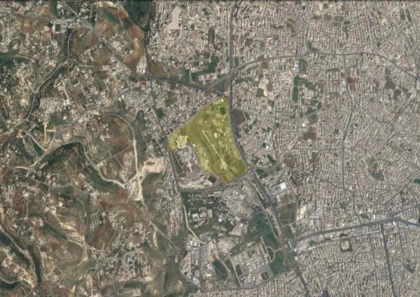 Aerial view showing the location of the King Hussein Park لقطة جوية تبين موقع متنزه الملك حسين