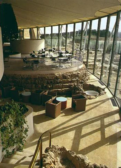 Figure 24: Views of the 1985 Tuwaiq Palace in the Diplomatic Quarter, designed by OHO Joint Venture.