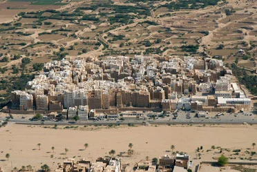 The city of Shibam in Yemen is a striking example of a high-density traditional urban settlement. (Courtesy of the Aga Khan Award for Architecture)