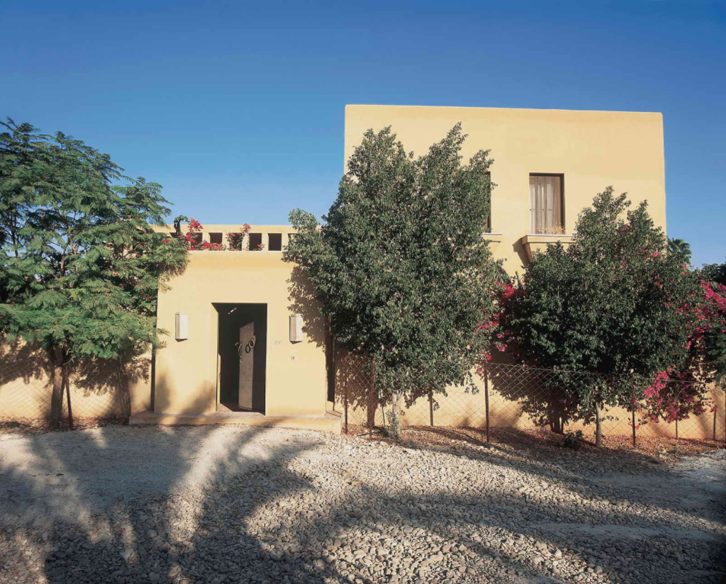 Sources: - http://www.sahelalhiyari.com/projects/m-b-house - al-Asad, Mohammad, and Sahel Al Hiyari. Sahel Al Hiyari | Projects . Amman: Center for the Study of the Built Environment, 2005, pp. 18 - 25.