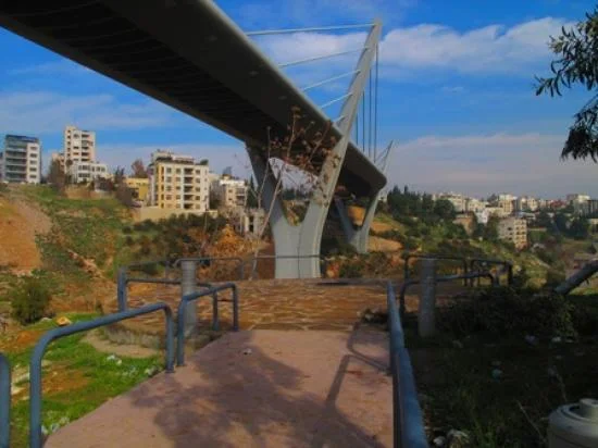 Park under Abdun Bridge - حديقة عامة تحت جسر عبدون