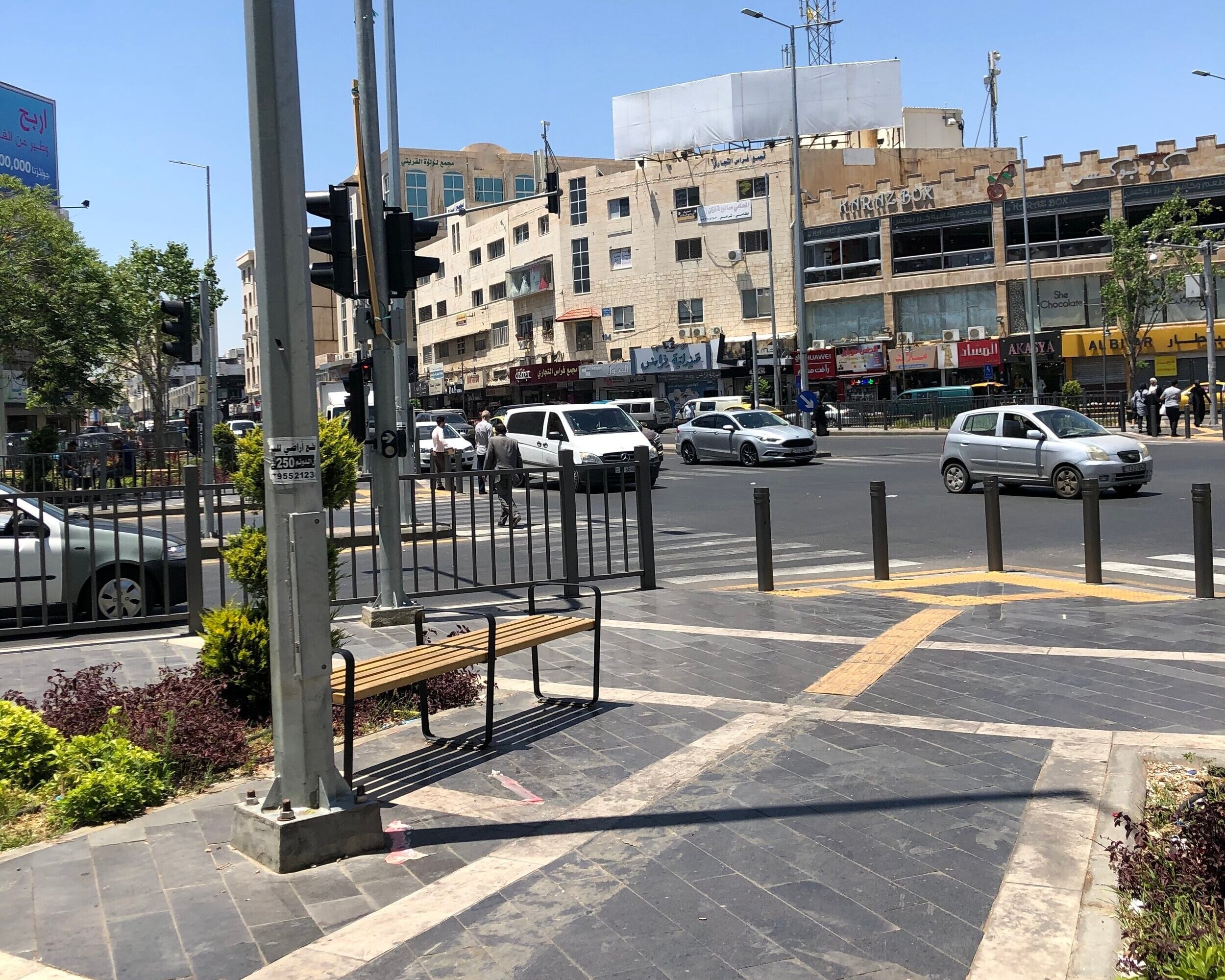  Vegetation and seating areas at the Firas Intersection. 