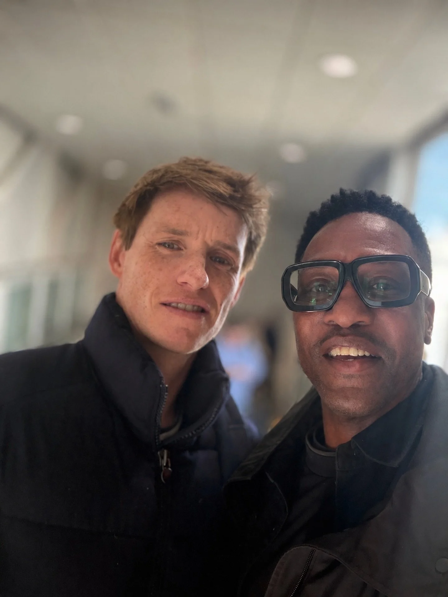 Just in from Budapest with Eddie Redmayne sitting next to me.

Now on to Indianapolis via Chicago. ✈️

#eddieredmayne #publicspeaker #keynote #lhr